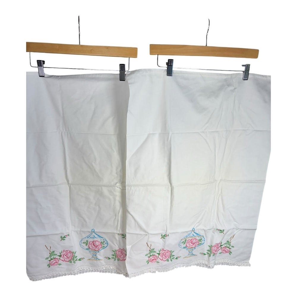 Elegant‎  Floral Embroidered Pillowcases